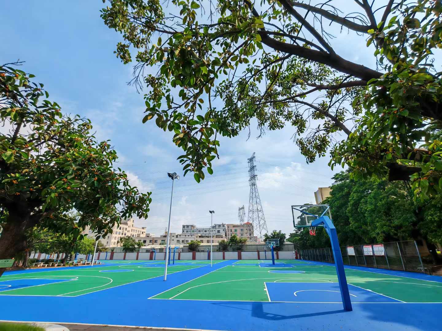 巴音郭楞塑胶跑道